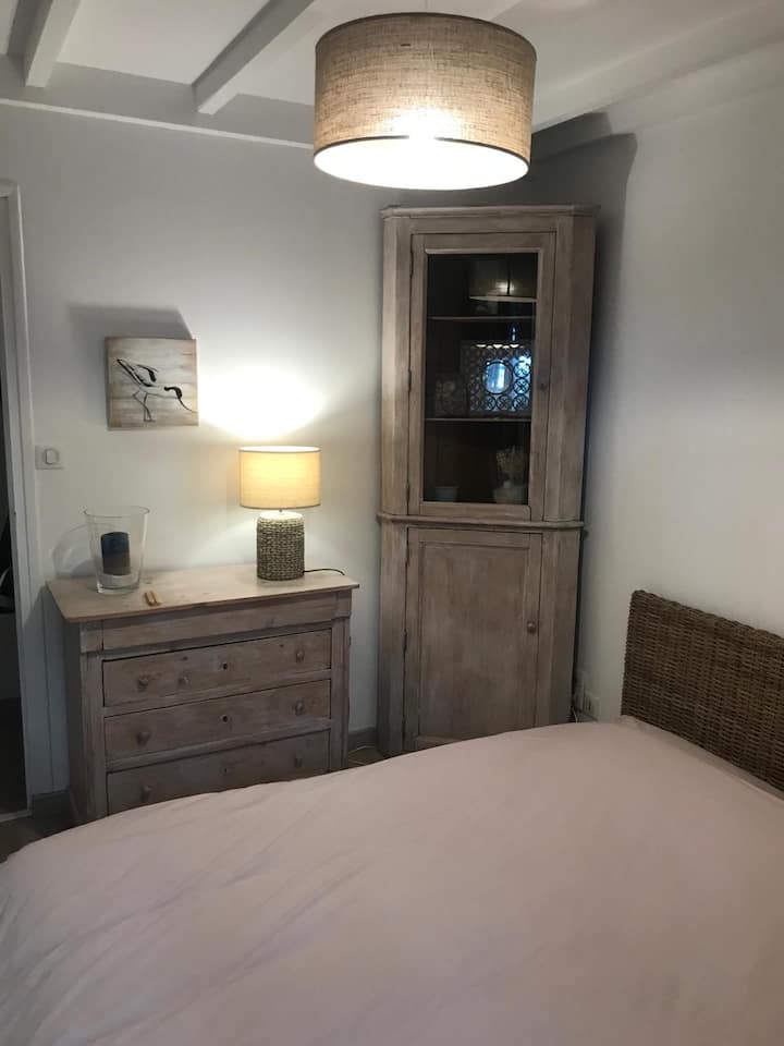 غرفة النوم 1