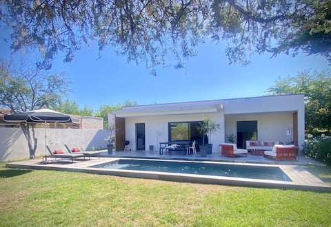 Contemporary house with private pool