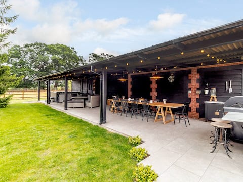 Walnut Tree Barn