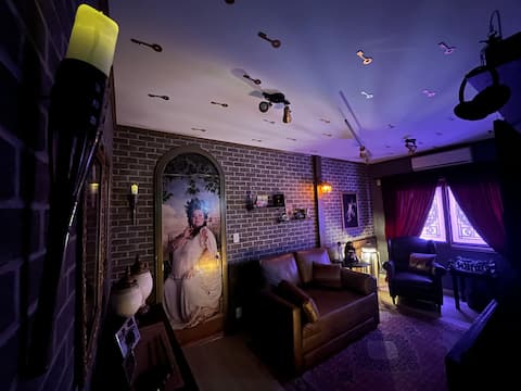 Popular Airbnb listing: Meu Canto Bruxo, Magic in the Center of São Leopoldo in São Leopoldo