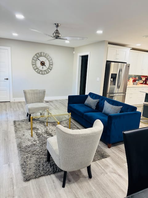 4 bedroom ranch style home (Belvedere/EastLake)