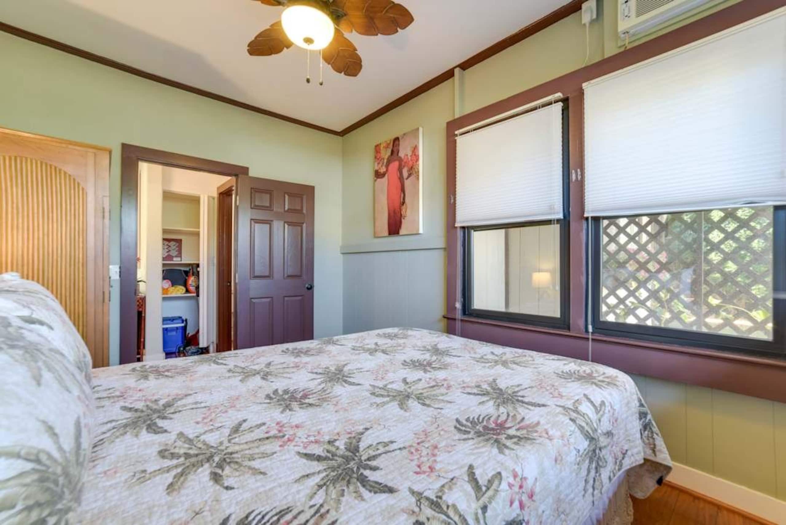 Home in Wailuku · ★4.81 · 3 bedrooms · 6 beds · 1.5 private baths - Image 2