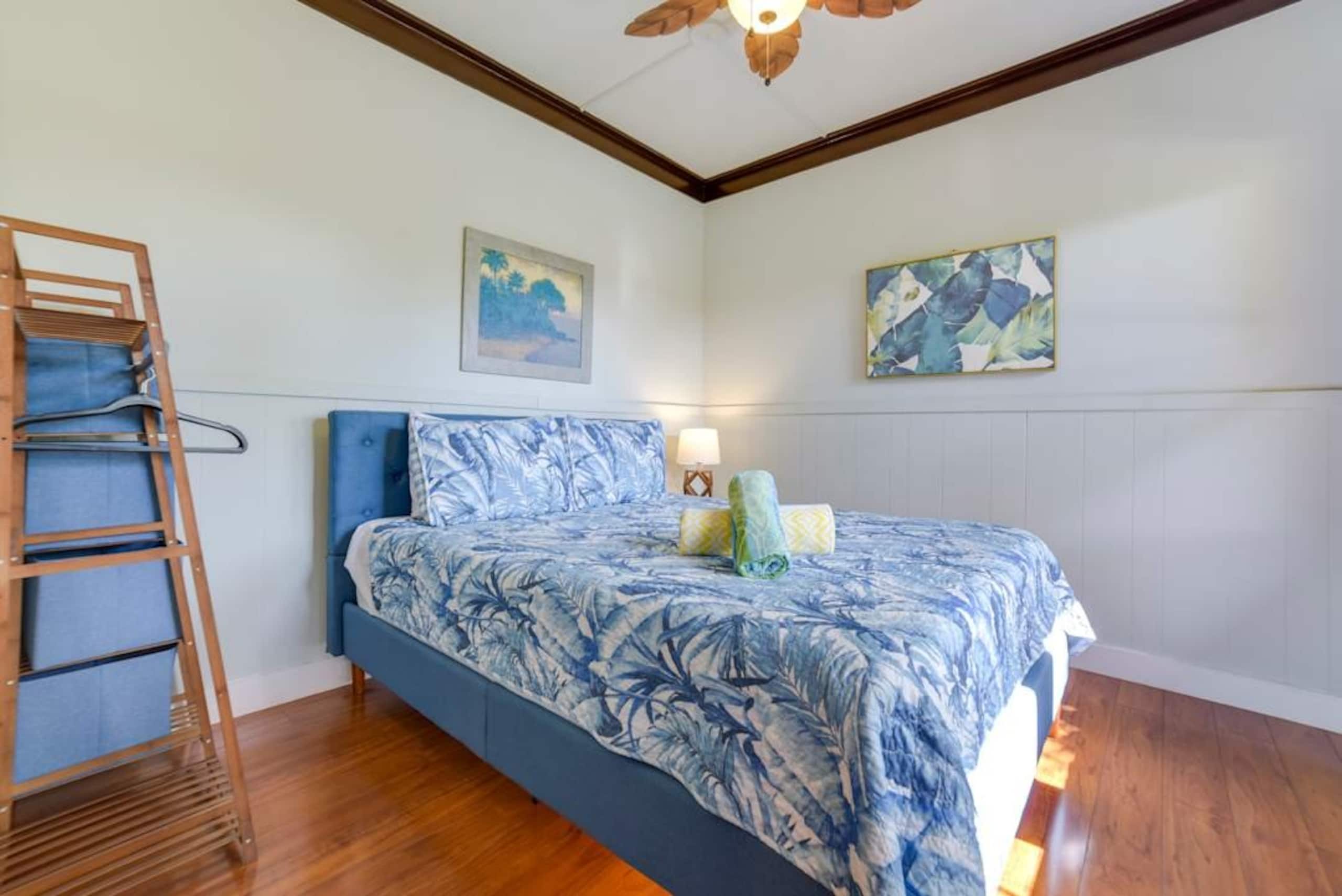 Home in Wailuku · ★4.81 · 3 bedrooms · 6 beds · 1.5 private baths - Image 11