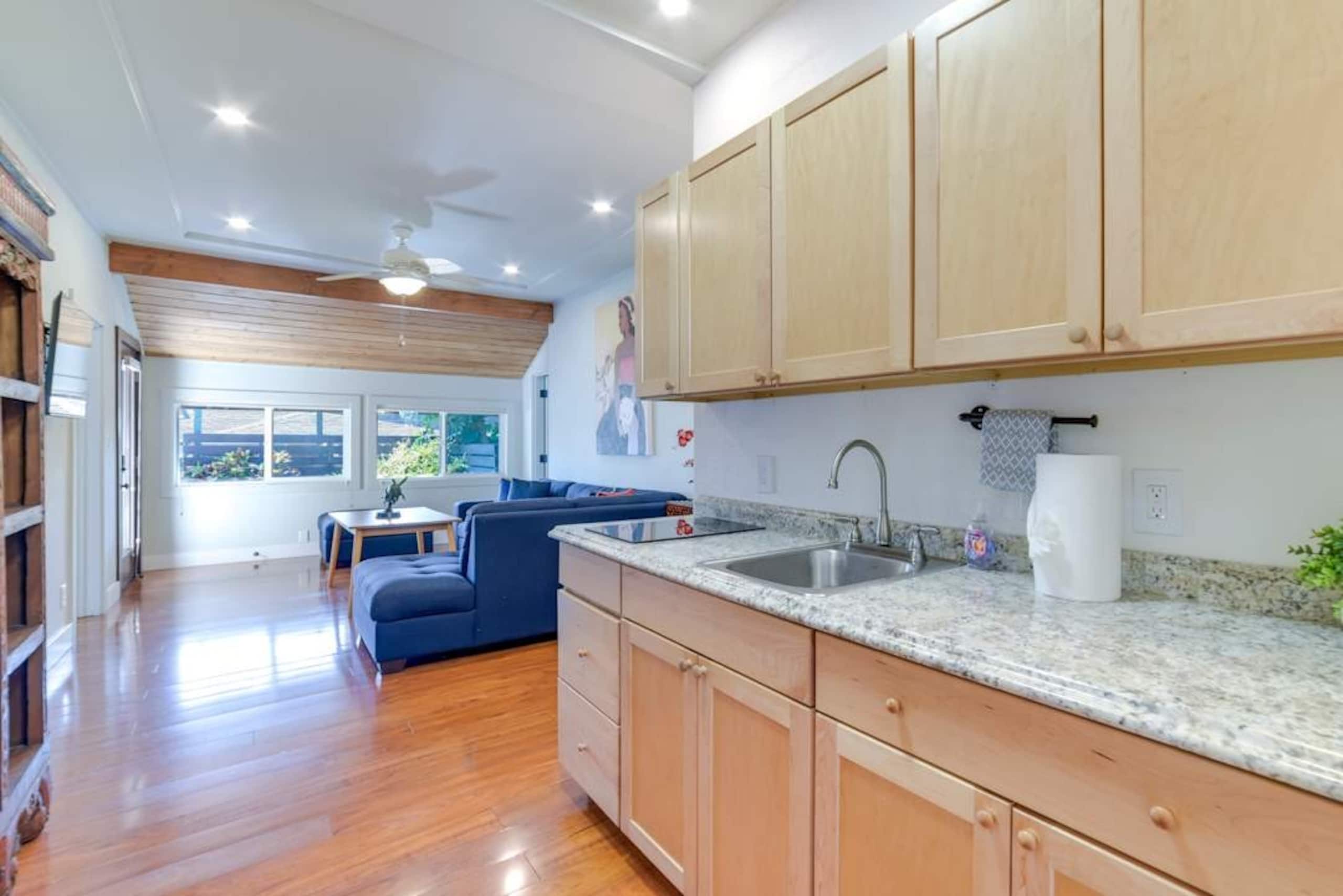 Home in Wailuku · ★4.81 · 3 bedrooms · 6 beds · 1.5 private baths - Image 7