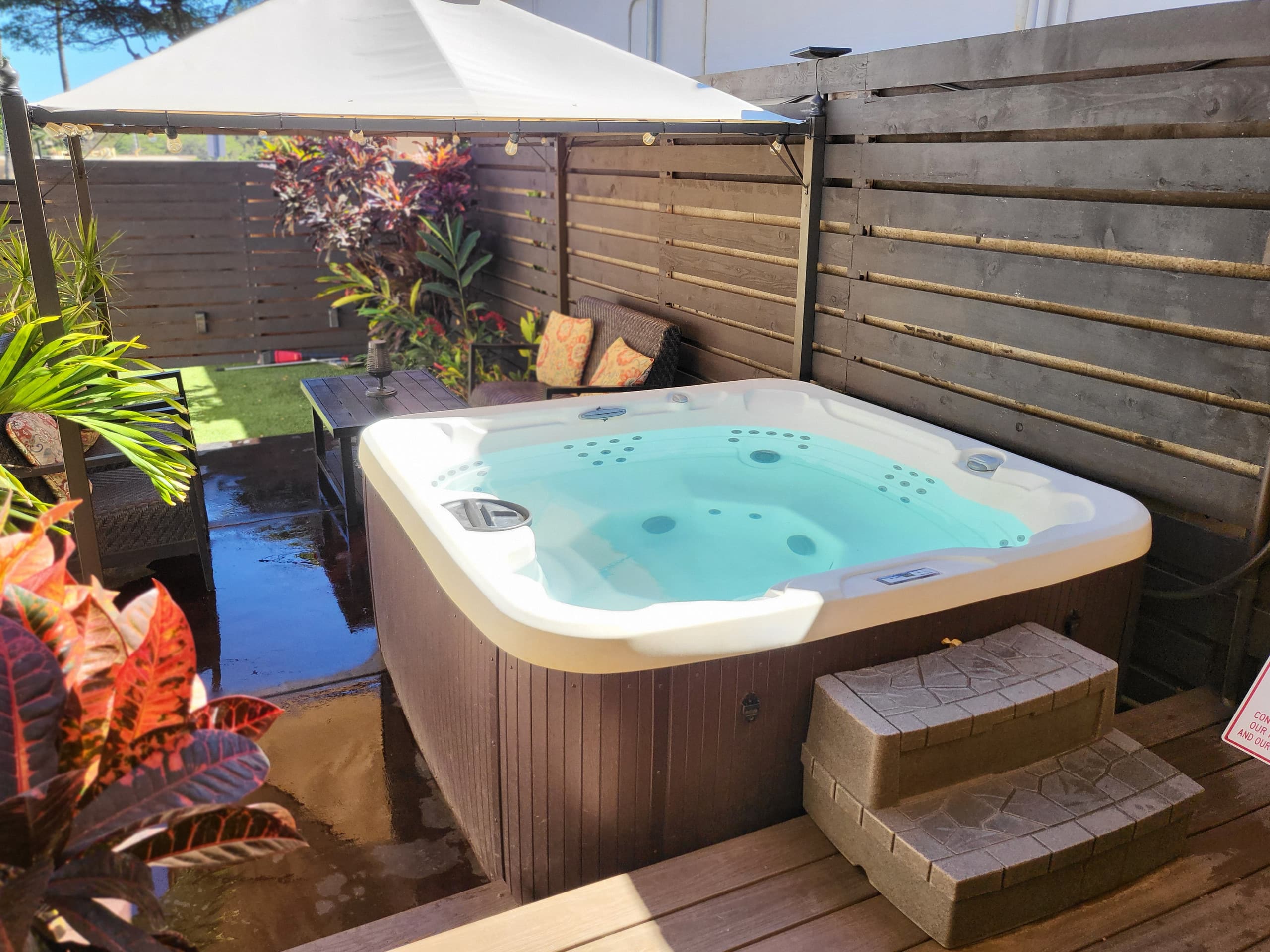 Home in Wailuku · ★4.81 · 3 bedrooms · 6 beds · 1.5 private baths - Image 18