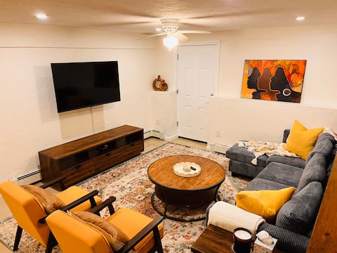 Top performing Airbnb: Cozy Sanctuary Apartment in Revere in Revere
