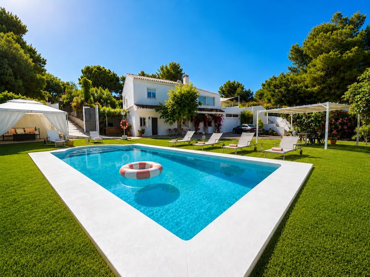 Bonita Villa 5 Habitaciones A 1km De Puerto Banús - 마르베야