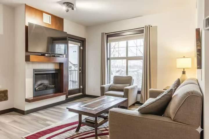 Cozy 2 Bedroom Condo In Silver Creek Lodge - Canmore