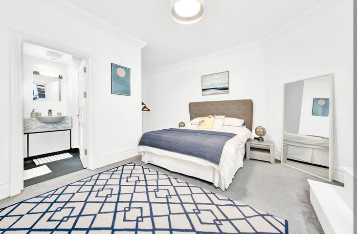 Maple – historic retreat, Kensington & Chelsea gallery image 5