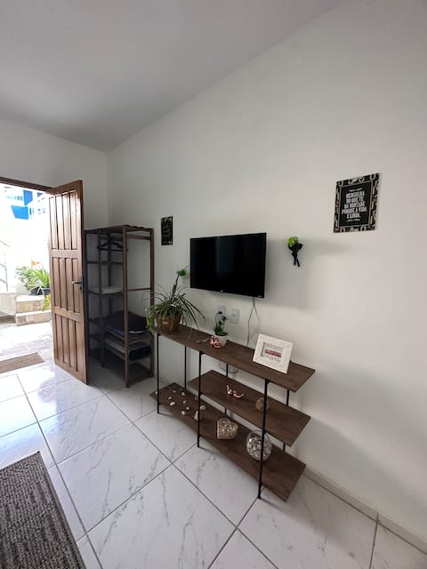 Airbnb em destaque: House 1 block from Sudoeste beach Pets em São Pedro Da Aldeia