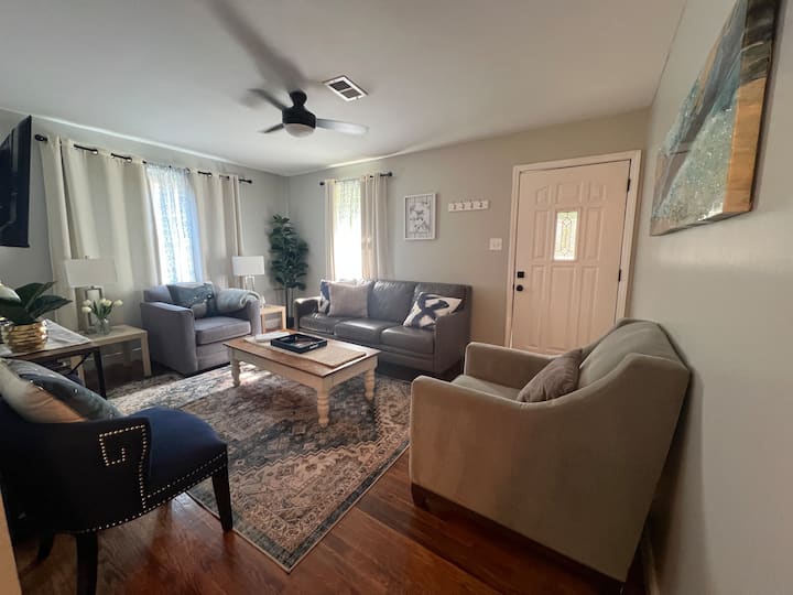 Raleigh And Rtp Convenience | 3bd / 1 Ba - Raleigh, NC