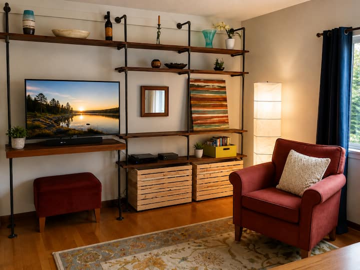 Furnished 2br Townhouse Near Lake Harriet & Uptown - Minneapolis