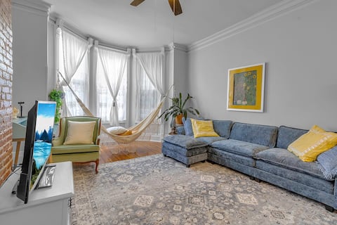 Popular Airbnb listing: Inspiring Oasis · Walkable heart of City •AC in Buffalo