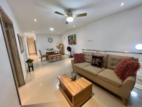 ★LUXURIOUS★ APARTMENT UP TO 8 PEOPLE 4 HABI
