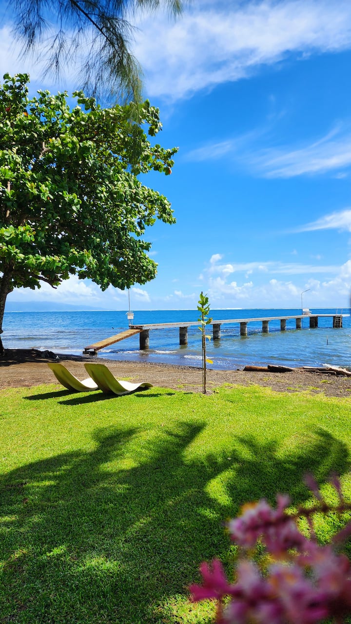 Fare Miti Tautira - private Beach, 16 guests, 6 BR