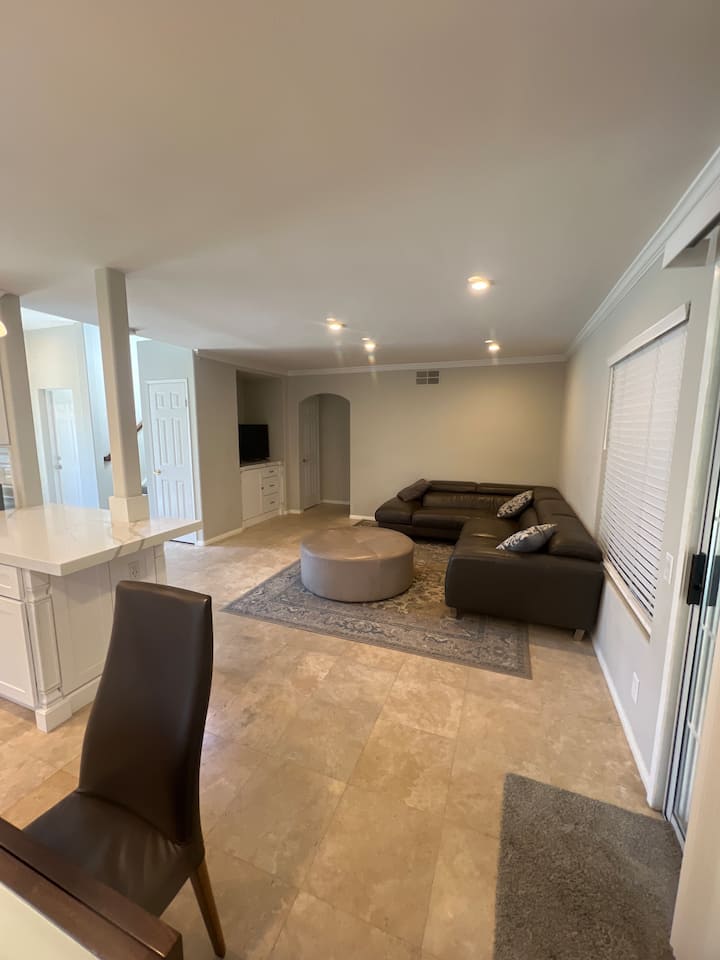 Disney Happy Sunny Cheerful Home - Laguna Hills, CA