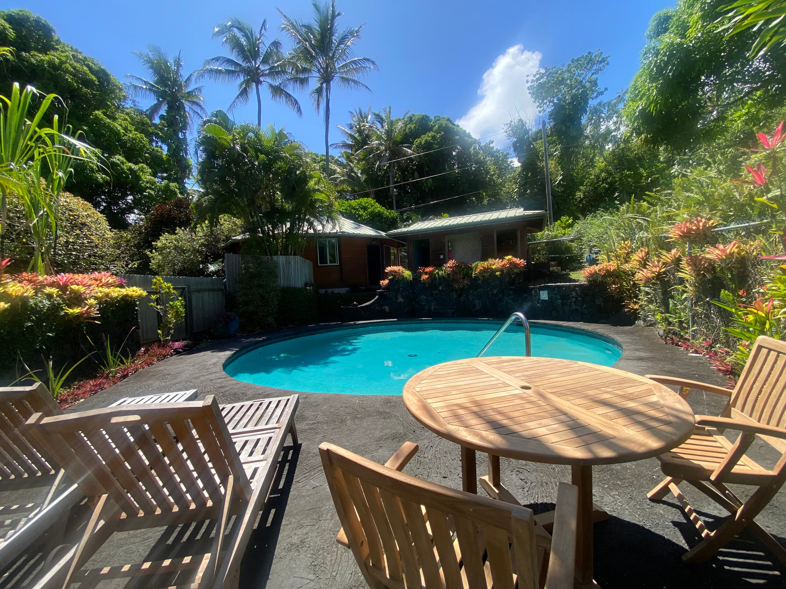 Home in Pahoa · ★4.93 · 1 bedroom · 1 bed · 1.5 baths - Image 26