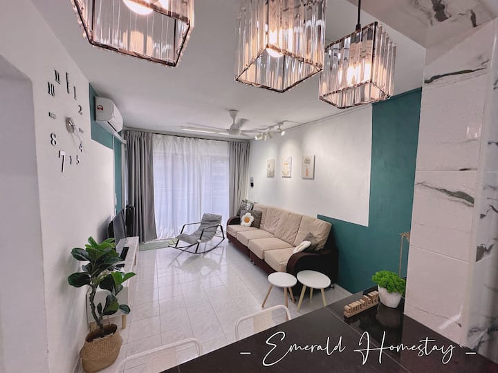 Kluang New Renovated Apartment- Emerald Homestay - Kluang