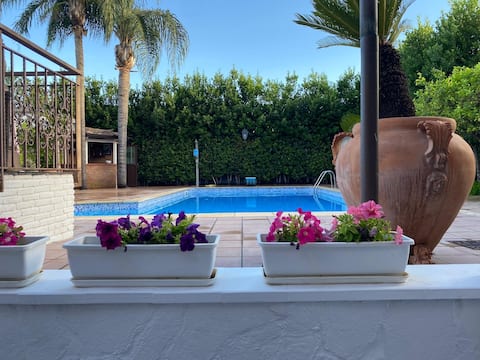 Sofì House-Apartment in Villa with Swimming Pool