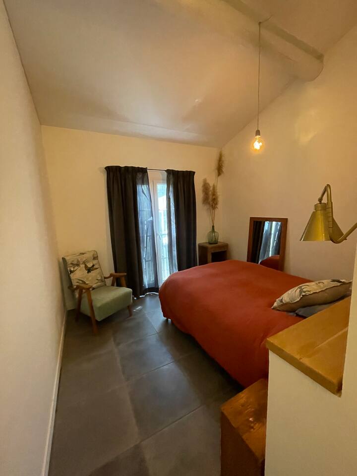 غرفة النوم 1