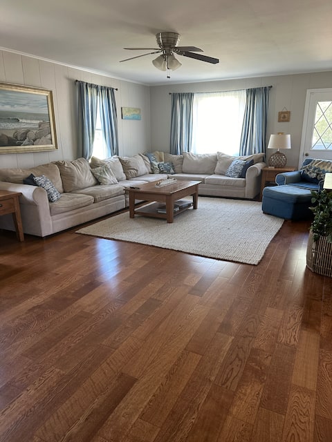 Family Friendly Home 1 Mile from Charlestown Beach