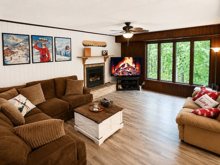 Beautiful 2 Bedroom 2 Bathroom Condo At 7 Springs - Donegal, PA