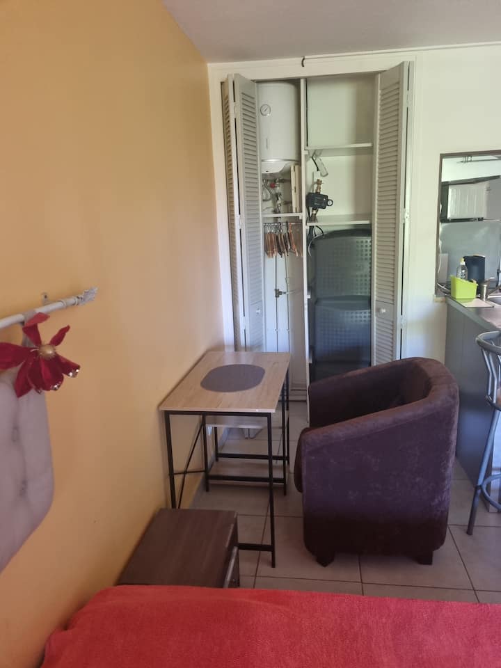 Studio Saumon Plage Bas Du Fort Wifi,citerne Eau - Guadeloupe