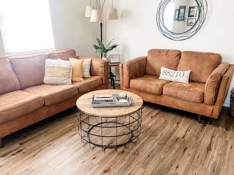 FLETC Stay | Sleeps 8 | Theater + Game Room