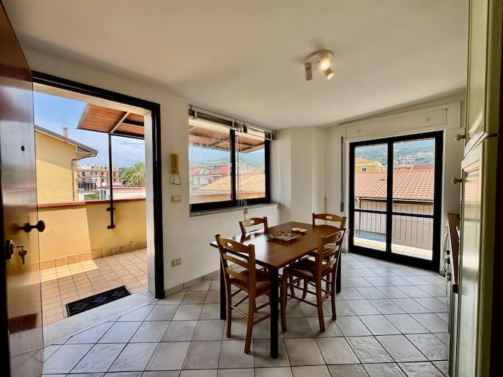 Three-room Apartment 100 Meters From The Sea - Nocera Terinese