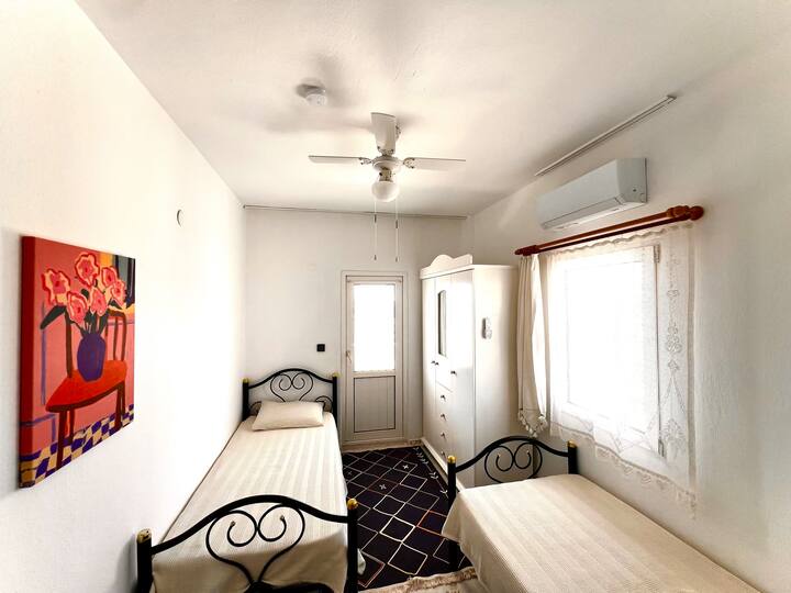 საძინებელი 1