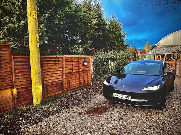 Garden at Edge View — enclosed, private and surrounded by Peak District countryside
