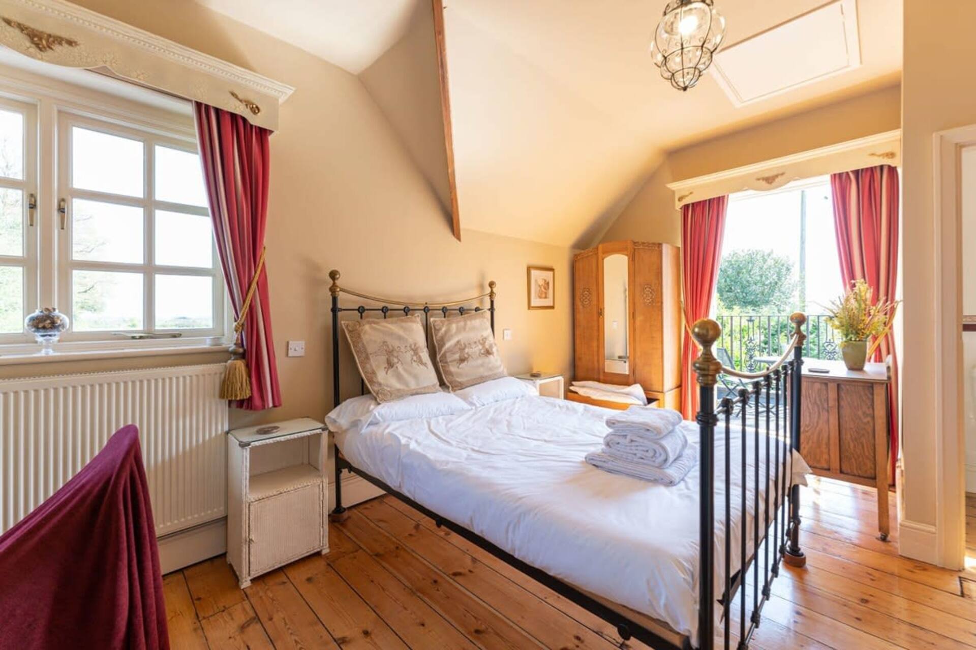 Beautiful Country Cottage for up to 8 in Wolverhampton — zdjęcie 4