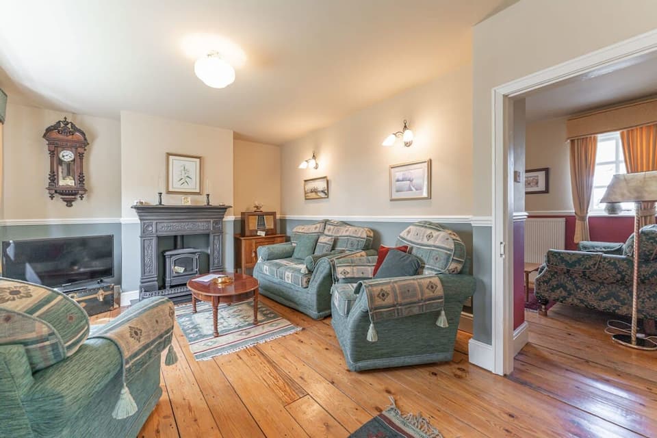 Beautiful Country Cottage for up to 8 in Wolverhampton — zdjęcie 1