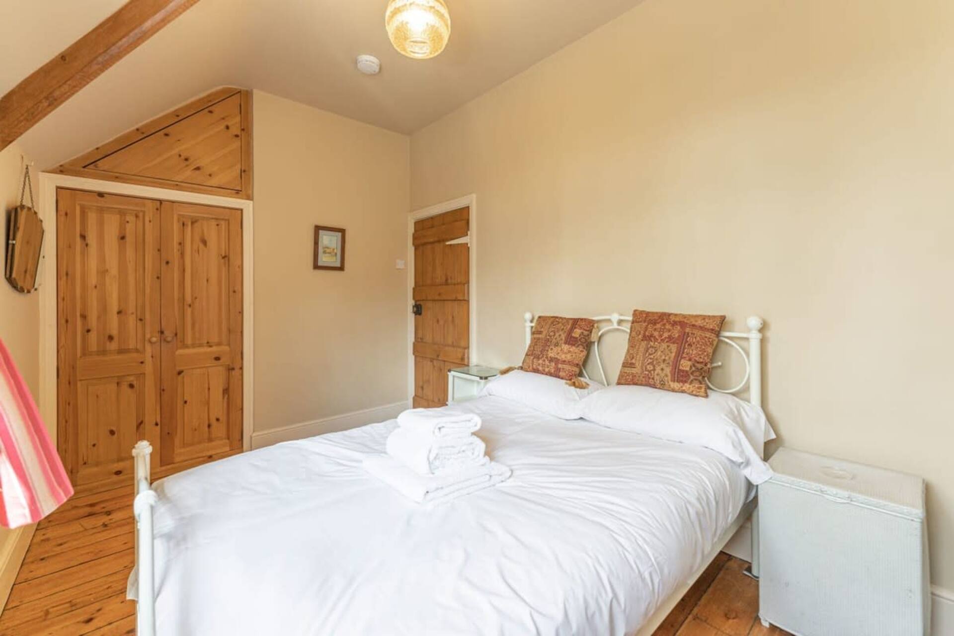 Beautiful Country Cottage for up to 8 in Wolverhampton — zdjęcie 5
