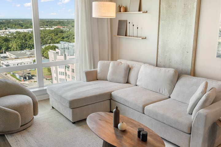 The Louie - Luxe 1br Condo Dt W/ Rooftop Pool, Gym - Orlando
