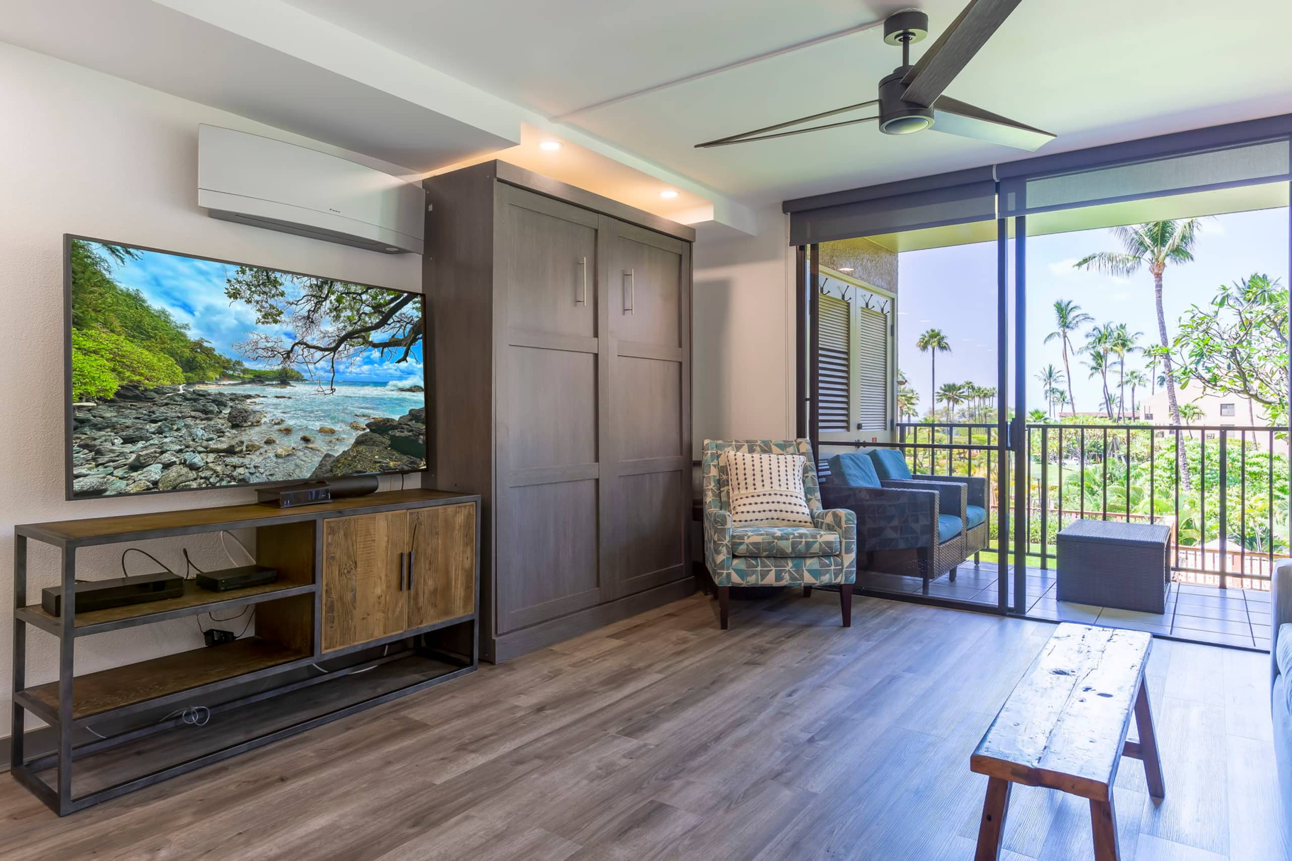 Condo in Kihei · ★4.86 · 1 bedroom · 2 beds · 2 baths - Image 8