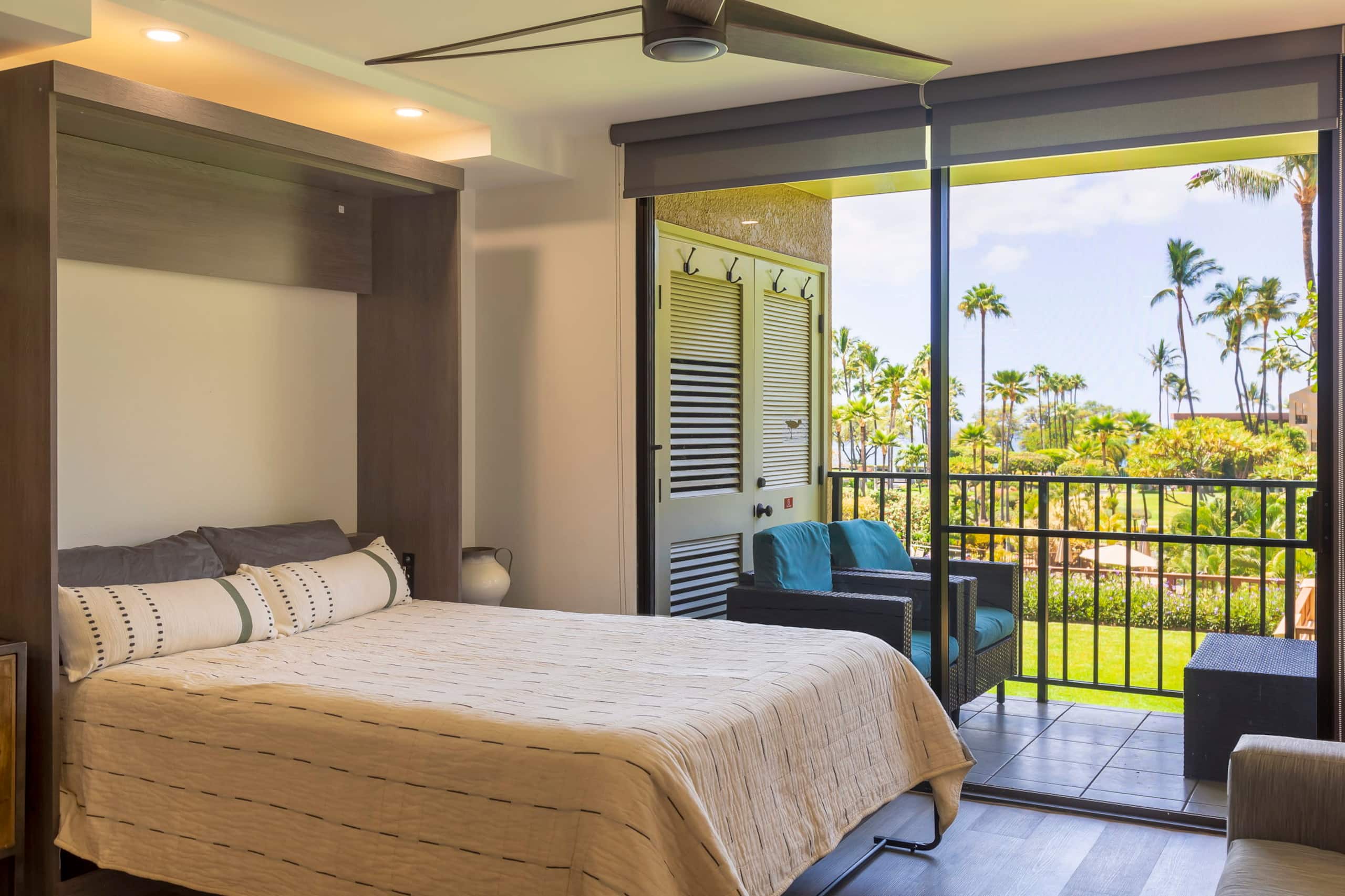 Condo in Kihei · ★4.86 · 1 bedroom · 2 beds · 2 baths - Image 12