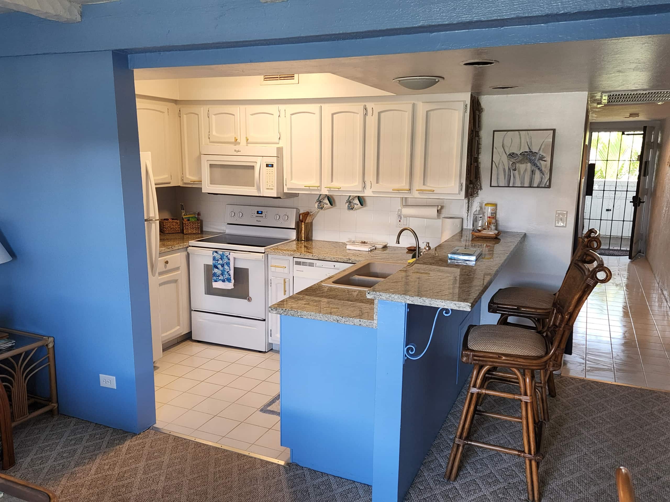 Condo in Kailua-Kona · ★4.89 · 1 bedroom · 2 beds · 1 bath - Image 19