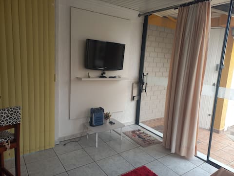Top Airbnb: Master Studio in condominium for couples or groups em Carazinho
