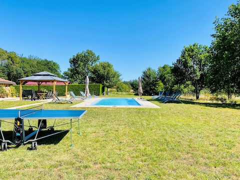 2 Gites with Aircon & Private Heated 10x4 Pool