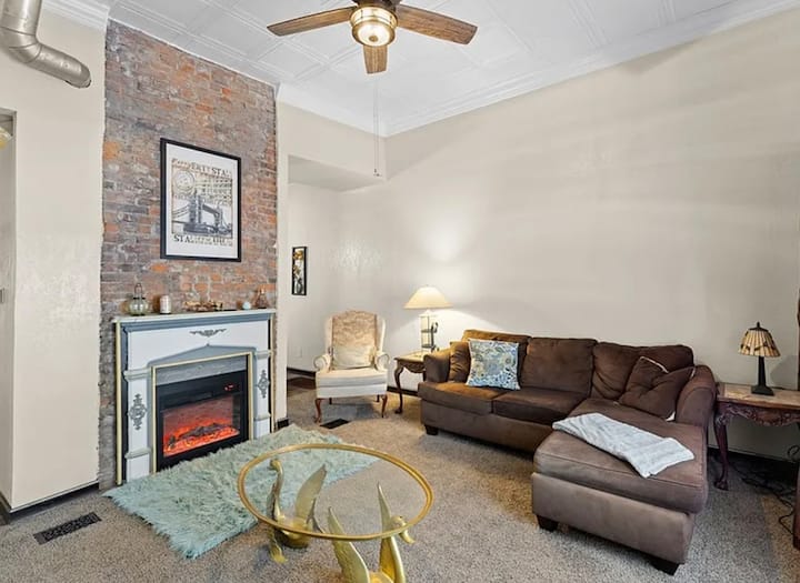 Cozy Retreat - 3 Bed 2 Bath - Wheeling, WV