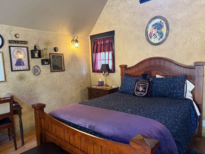 Mystics Cottage Queen Cabin Soaking Tub Wi-fi Ac - Oregón