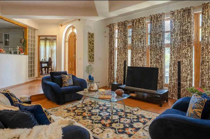 Themanor Humzahills Villa@nishat Srinagar Kashmir - Srinagar