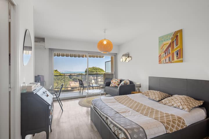Beau Studio Vue Mer, Piscine, Tennis Et Parking - Biot