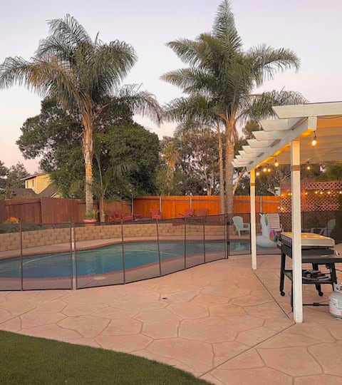SD oasis! Pool+large yard+4 bedrooms!