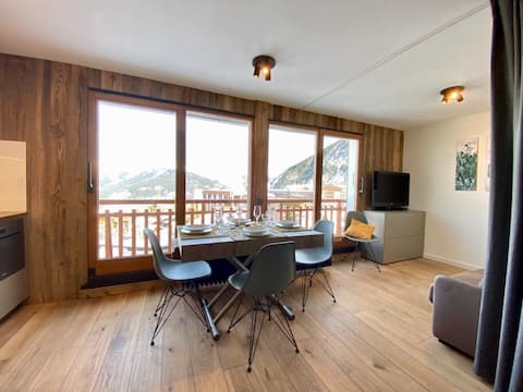 Popular Airbnb listing: Apartment in Courchevel 8CD, ski-in/ski-out in Courchevel
