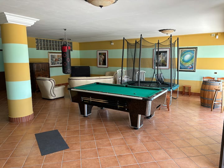 Alloggio Incantevole Piano Terra Con  Piscina - Caserta