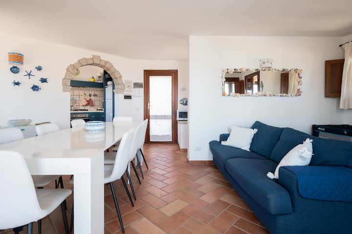 Villa Majra - Amazing Pool Overlooking Tavolara - Olbia