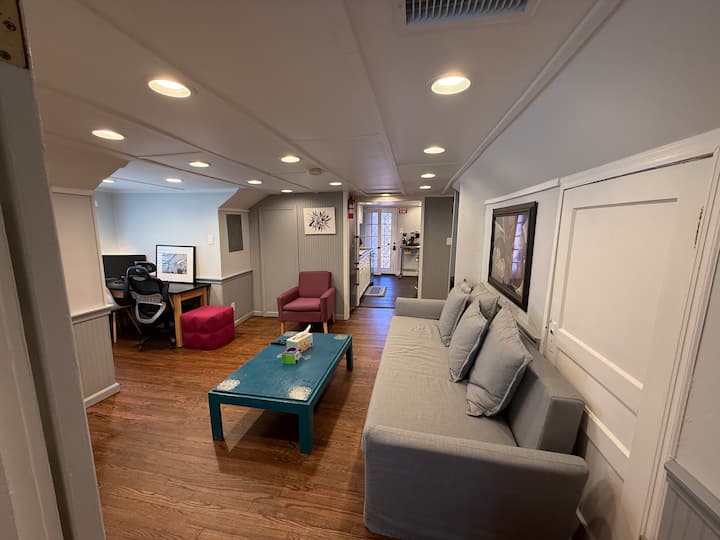 Cozy Bungalow Apartment In South Inglewood - Nashville, TN