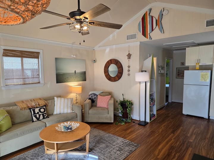 Anchors Aweigh | Cozy Obx Cottage W/ Deck - Kitty Hawk, NC